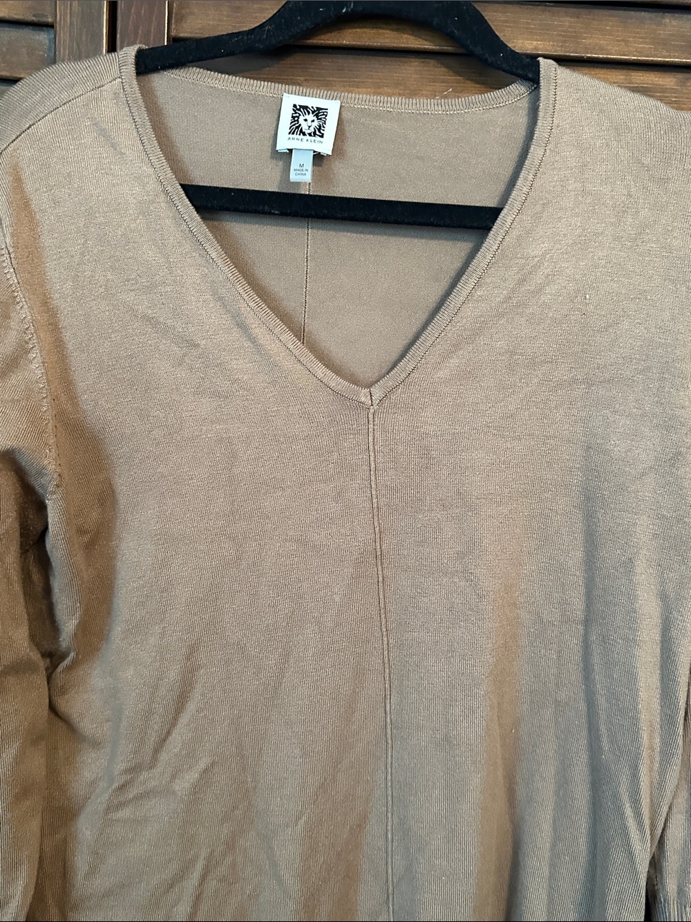 Anne Klein Tan V-Neck Lightweight Sweater